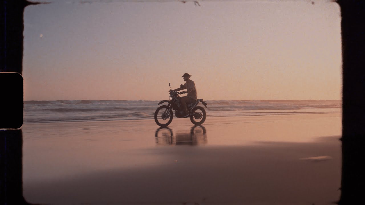 tremblay - HOLD ON (Visualizer)