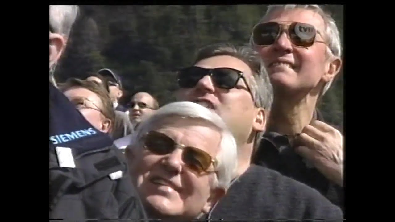 Fragmenty serwisów informacyjnych i innych programów. TVP1/TVN/TVP2, luty-marzec 2002