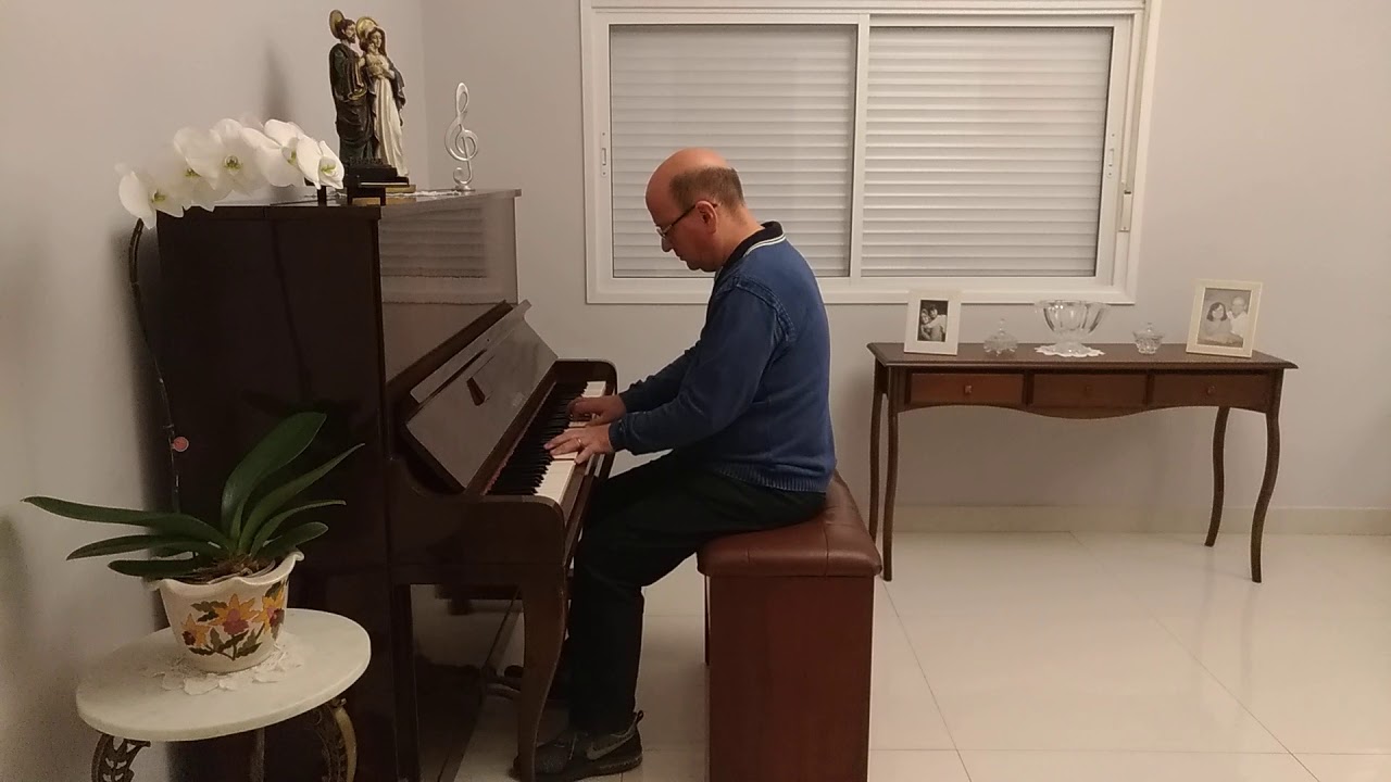 Chão de Giz (Zé Ramalho) - ao piano