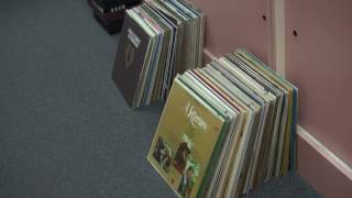 Vinyl Records Are Coming ‘Round Again