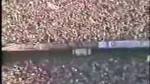 Qual o único time que foi campeão Brasileiro invicto?