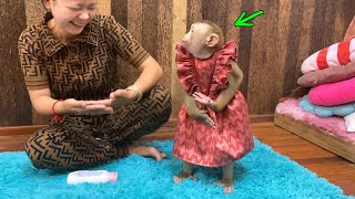 Genius Mom Teach Judee How To Do Hand Meditati0n