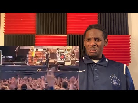10 Unforgettable Crowd Participation Moments | REACTION
