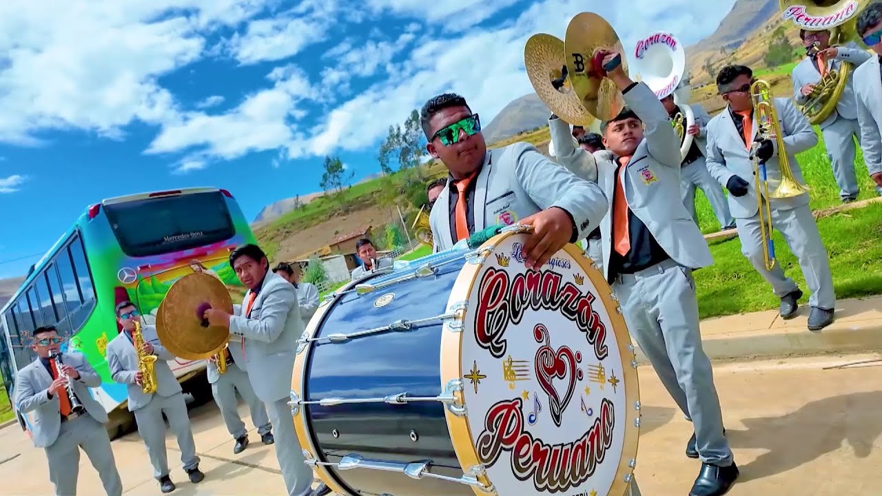 Banda CORAZÓN PERUANO / Fiesta en Huancayoc / Racracallán Huata