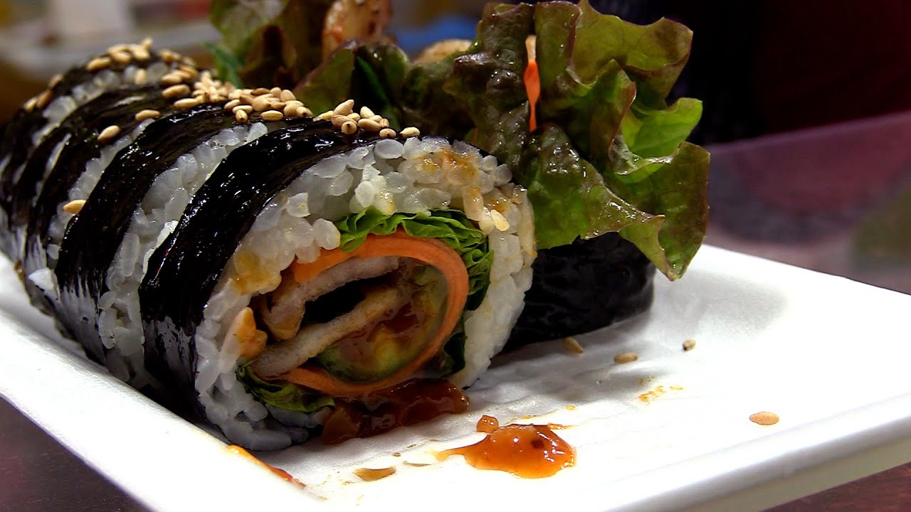 삼겹살 한줄이 통째로. 부평깡통시장 삼겹살김밥 / Samgyeopsal Gimbap(Grilled Pork Belly gimbap)