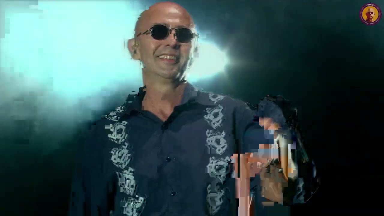 Un poco de amor francés - Estadio Único de La Plata - Indio en Concierto [2008] Full HD