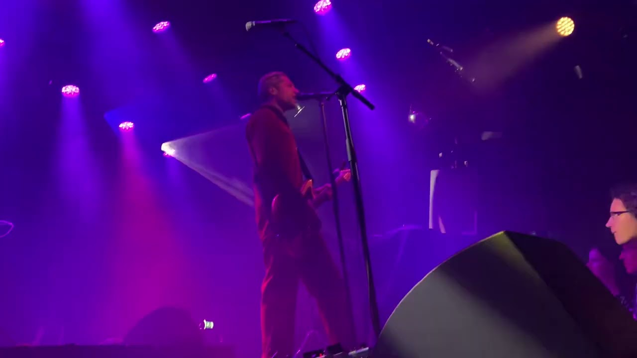 Watch GLU - NIGHT SHIFT - Live at the Melkweg OZ on YouTube Watch GLU - NIGHT SHIFT - Live at the Melkweg OZ on YouTube
