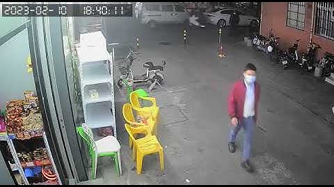 广州一女子当街被小男孩袭胸，小小年纪不学好，都是怎么在接受教育的 #中国素质
