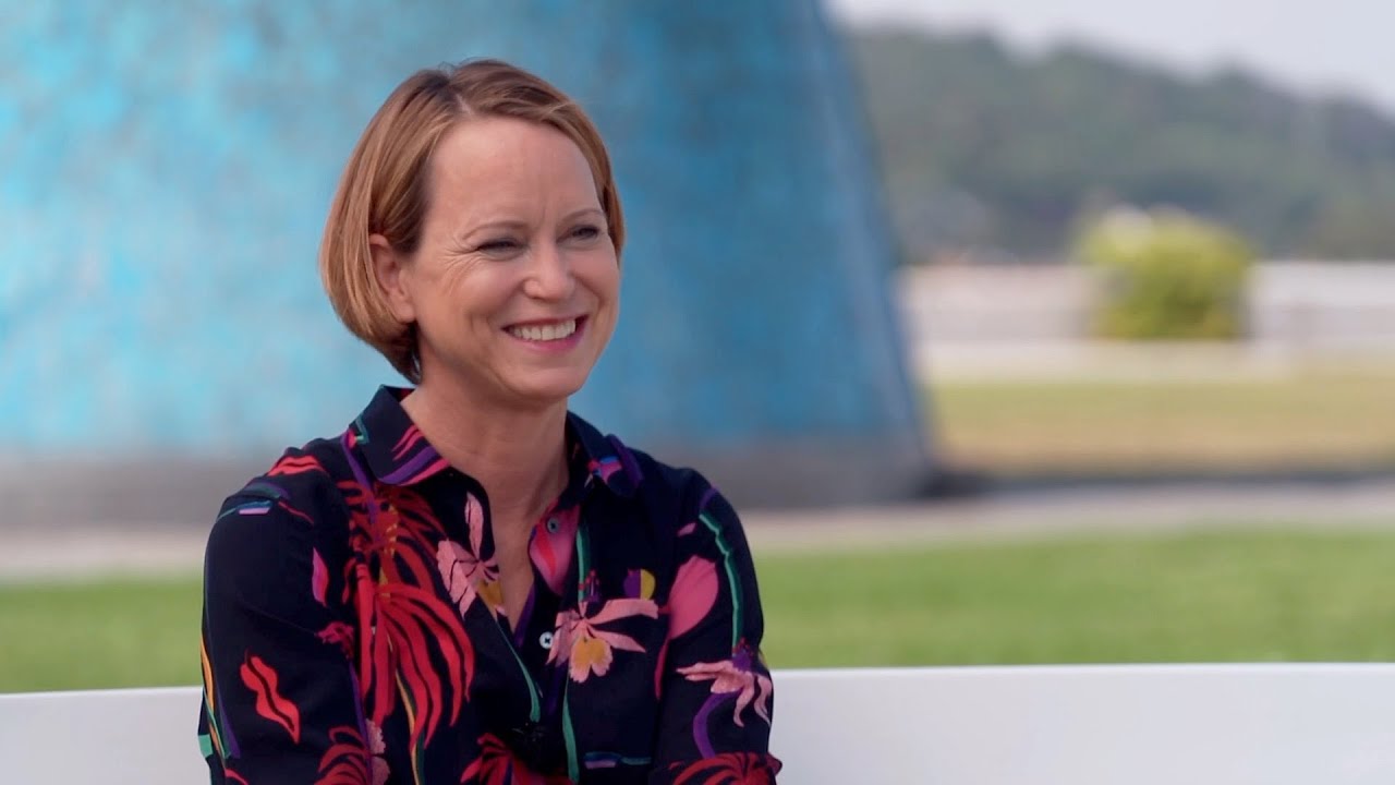 Bundeskunsthalle – Gold #9 u. a. mit Intendantin Eva Kraus, Dress Code