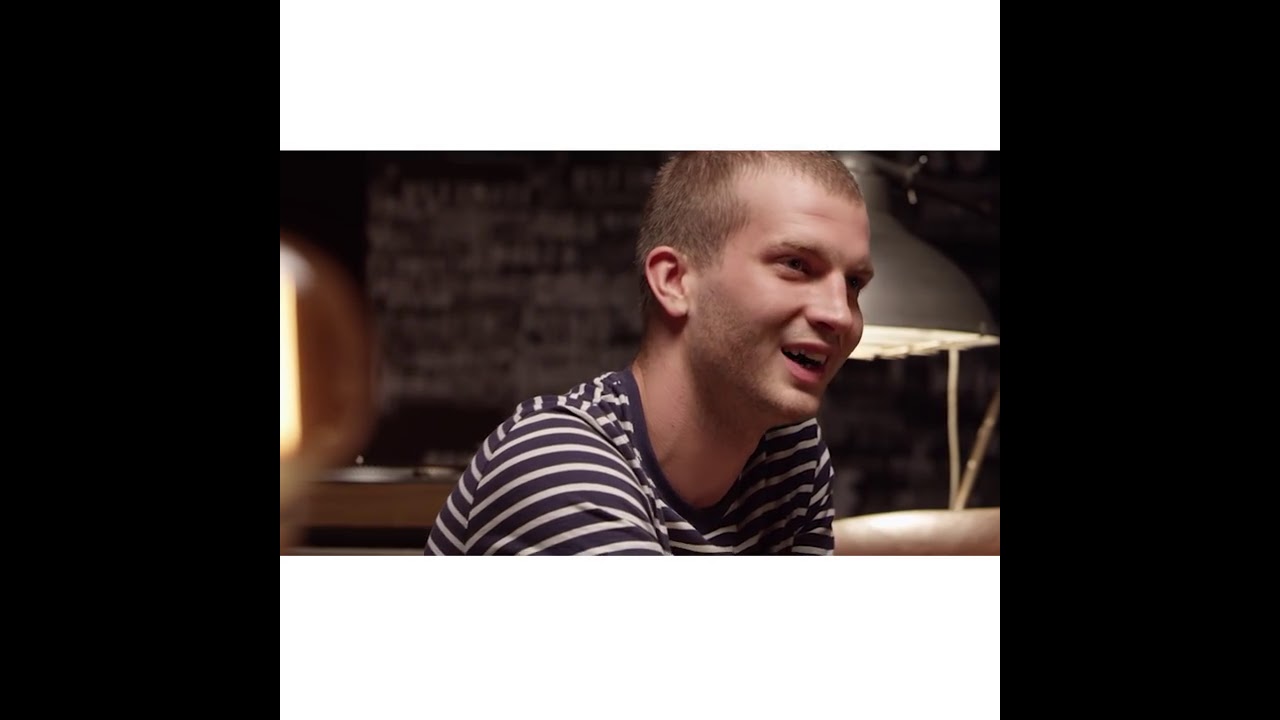 Sneak Peek Wolf Alice S Joff Oddie Checks Out The Fender Bassbreaker Guitar Amplifier Series