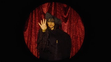 Lelia – Smash Hit (Official Music Video)