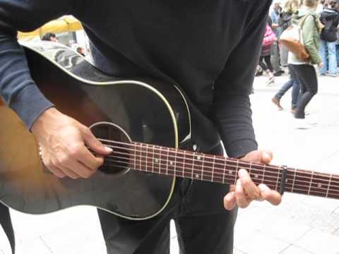 The Wrong Direction - Mike Rosenberg (aka Passenger) picking of the intro