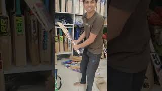 first in India 5kg bat review by Vansh sports delhi Wattsap 9871720700 #vanshsports #shots #viral screenshot 3