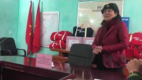 Hội thăm hỏi các chiến sĩ đồn biên phòng Xìn Cái, tỉnh Hà Giang