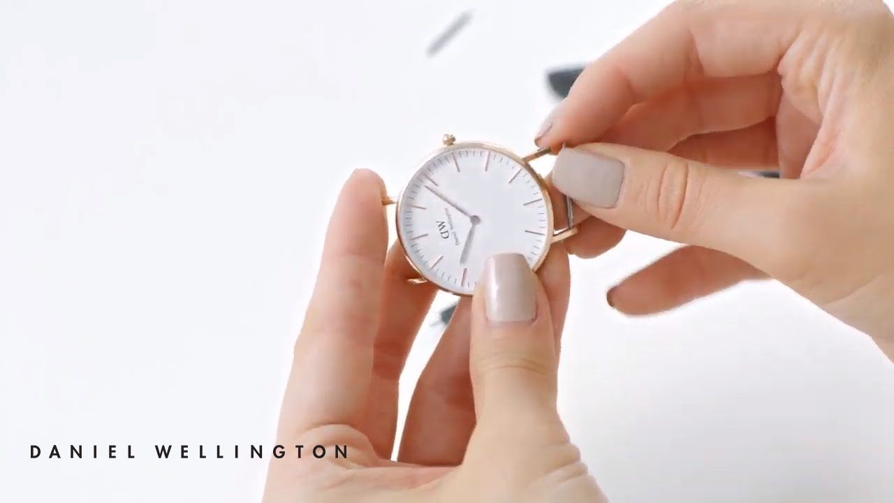 ⁣How To Change Your Strap From Leather To Nato - Daniel Wellington