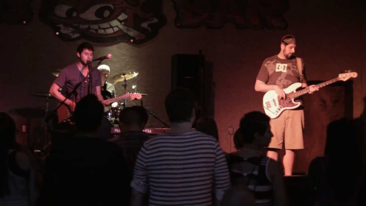 在 YouTube 上观看 The Stillness - Inside Your World, Apart From My Own (Live)