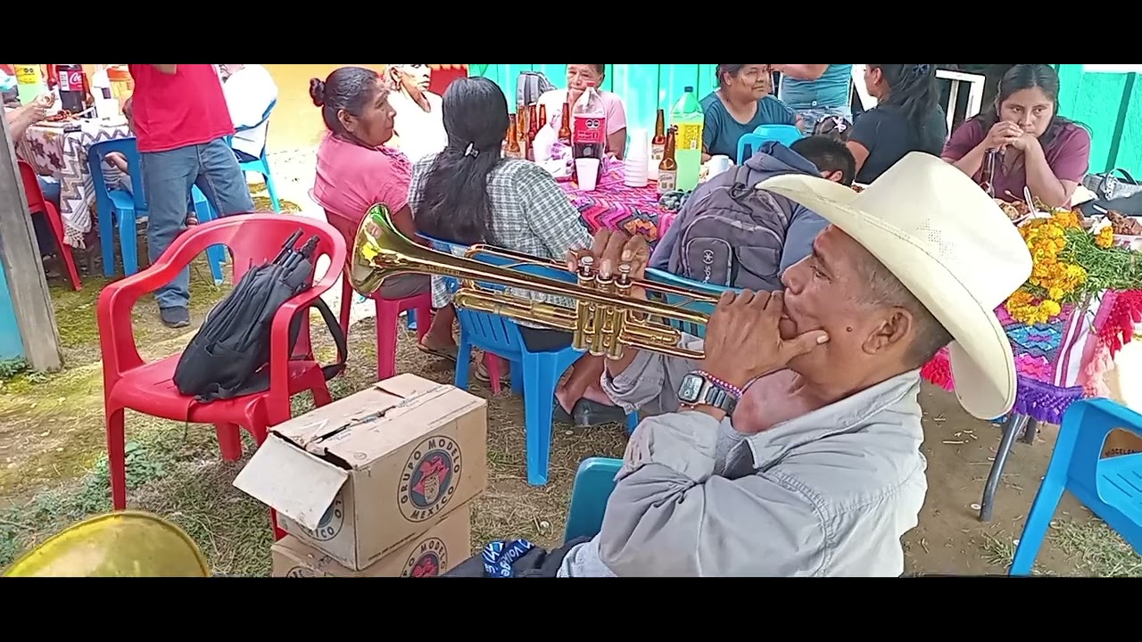 Cruztomahuac Mpio de iliatenco festejando san Judas tadeo gracias el amigo asunción Flores 