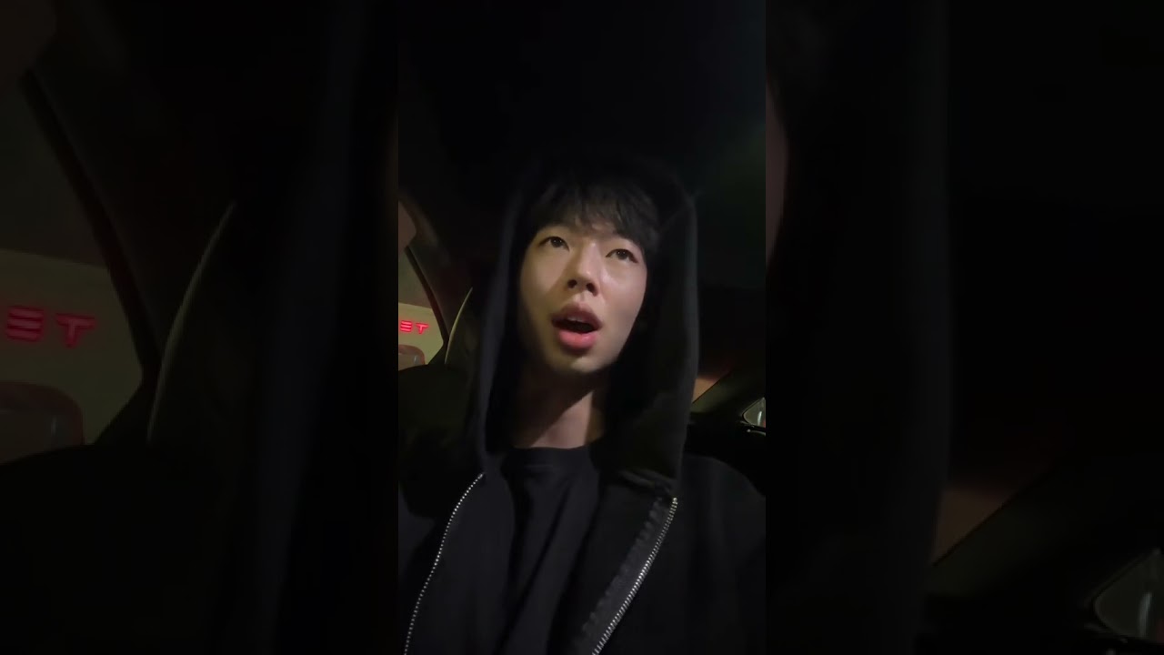 why you should start a clothing brand in 2025