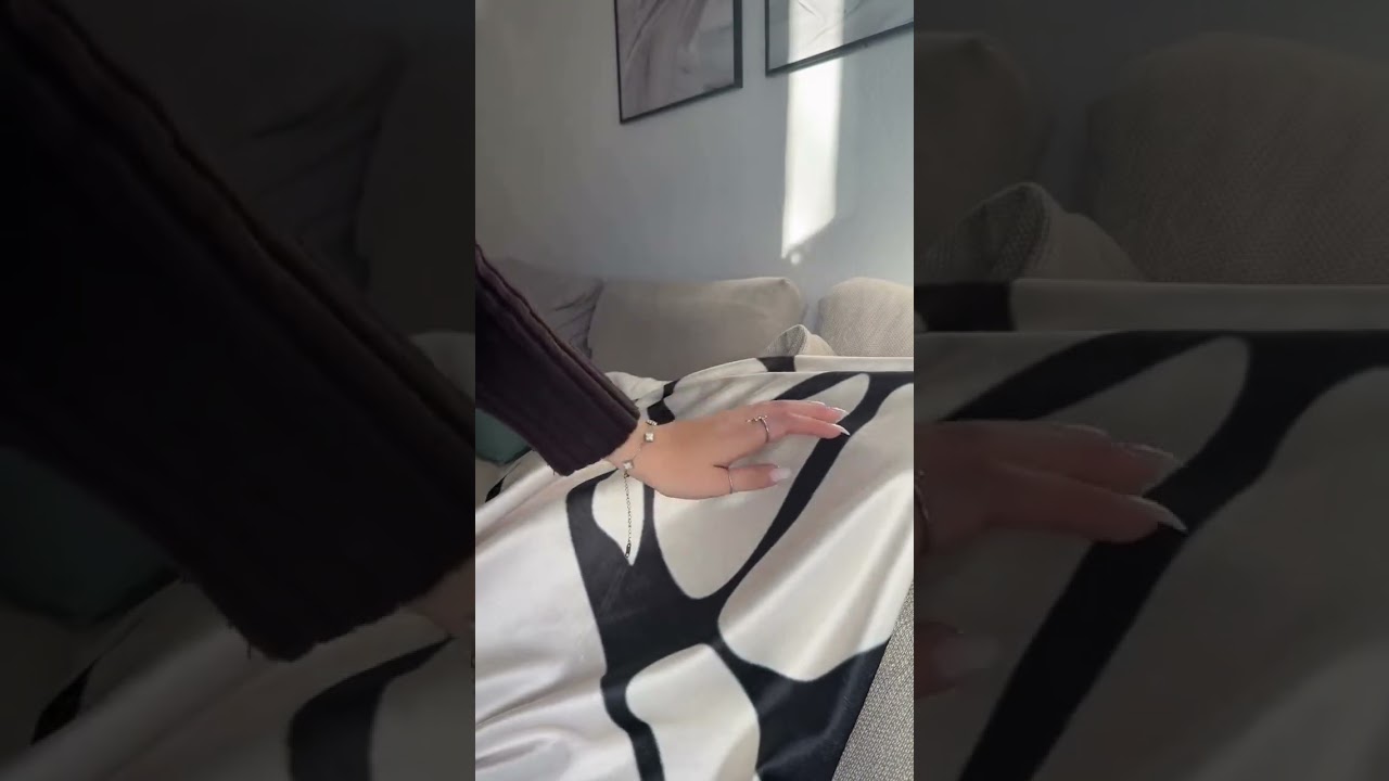 Create your personalized photo blanket with CanvasOnSale.com