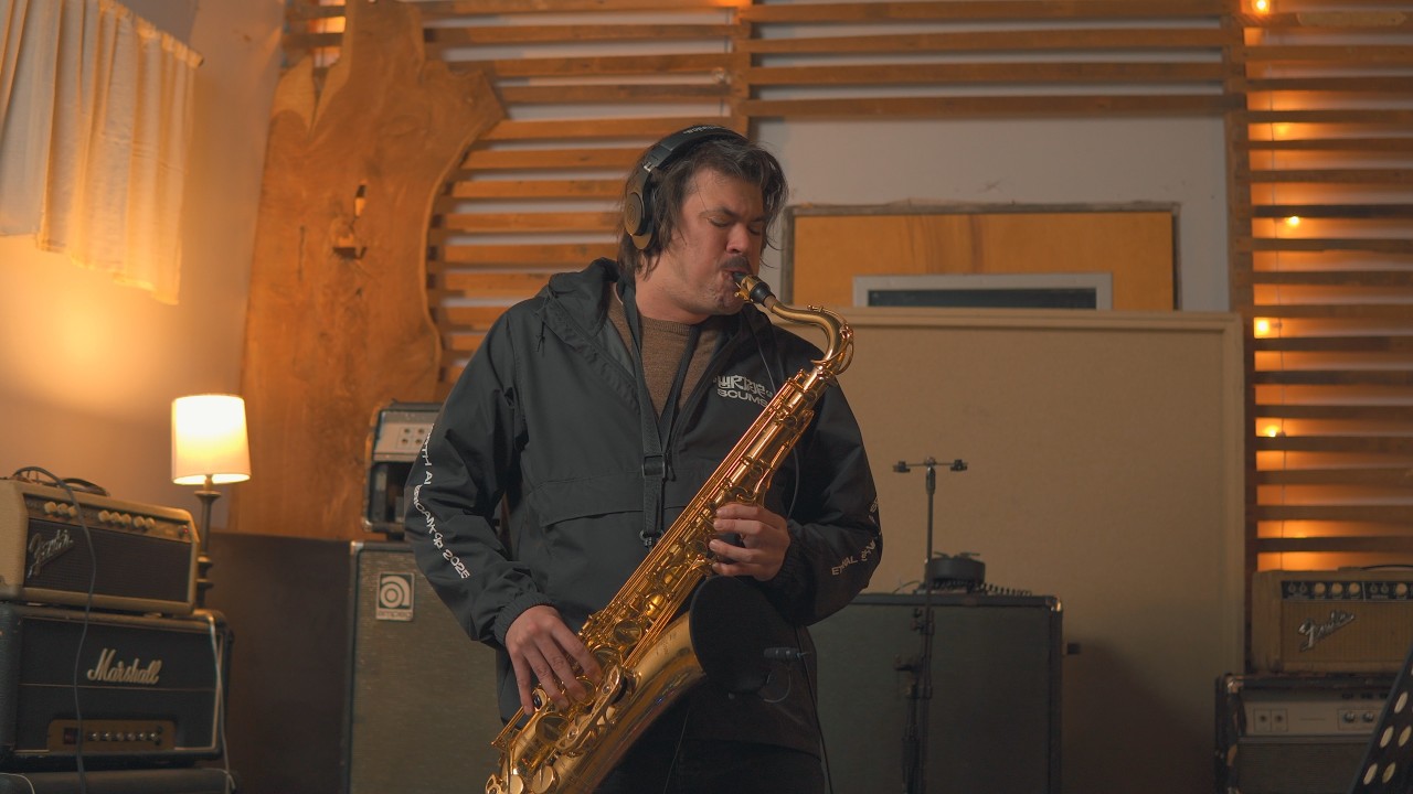 Sleduj Dumb Waiter - Bones (IN THE STUDIO AT DEVELOPING NATIONS) na YouTube Sleduj Dumb Waiter - Bones (IN THE STUDIO AT DEVELOPING NATIONS) na YouTube