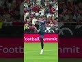 Bayern's incredible welcome during Hong Kong training 🤩
