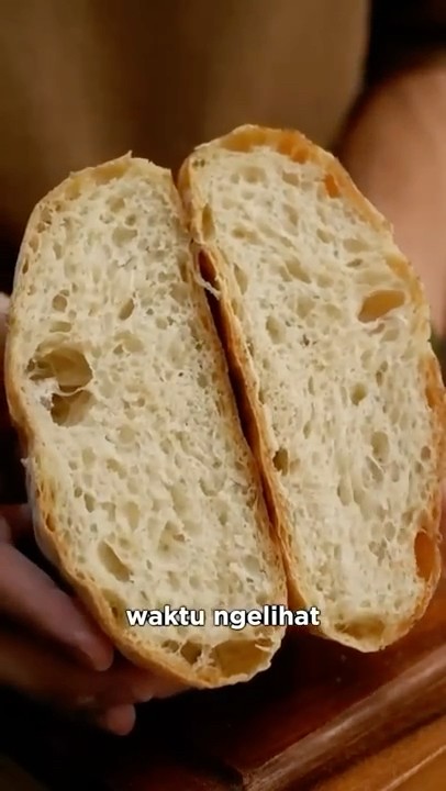 Making bread only requires 4 ingredients! 🍞🥖