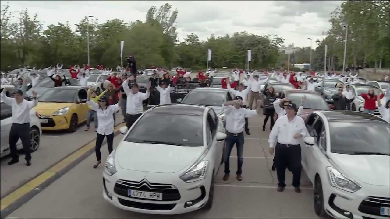 Citroën - Primer Dancing Car Flashmob coches de alquiler sin contratar übersetzung