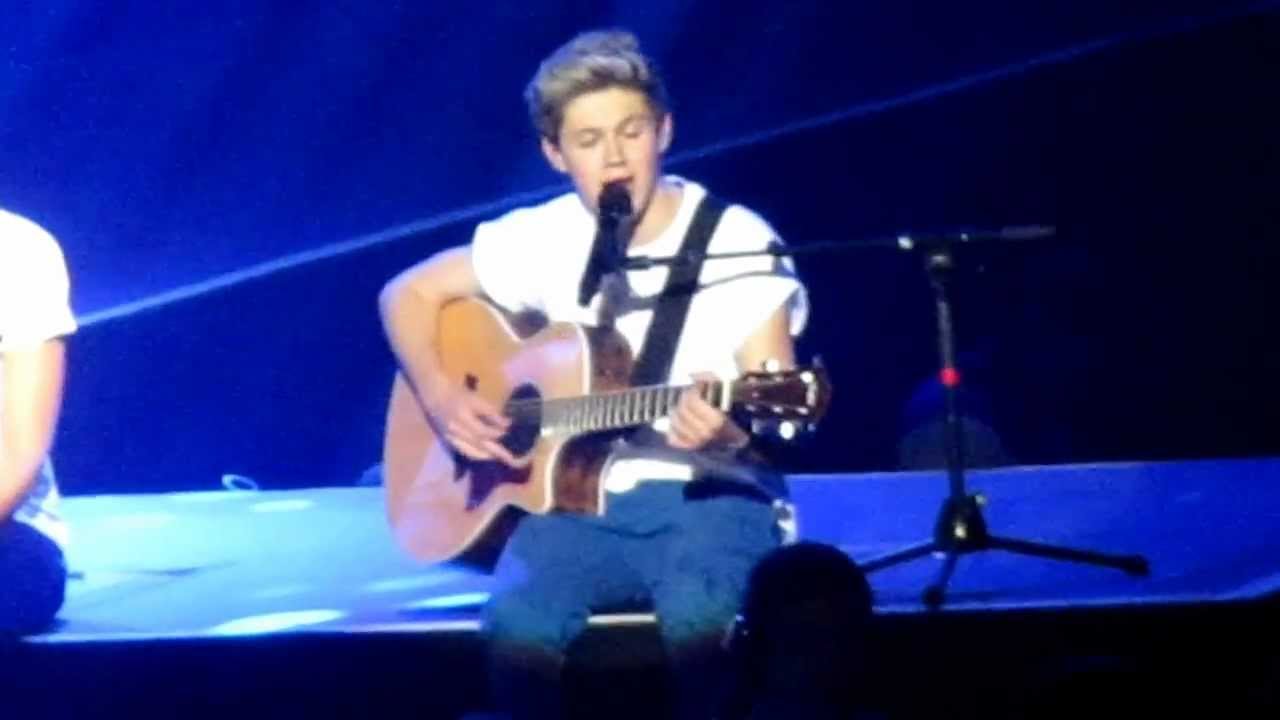 Little Things - One Direction, Mohegan Sun Arena Uncasville, CT 12.1.12