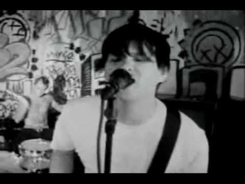 blink-182 - Natives - Video No Official