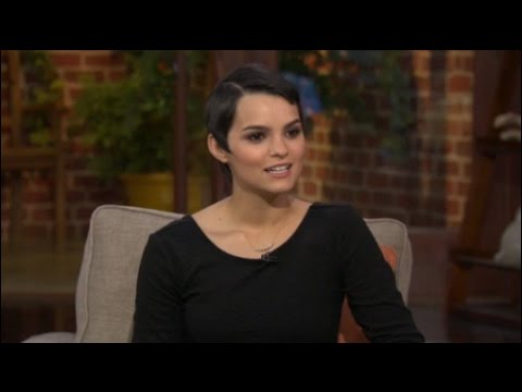 Actress Brianna Hildebrand from the hit movie 'Deadpool' - YouTube