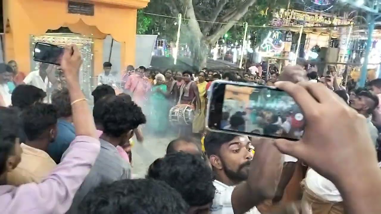 ஆதாளி போட்டுக்கொண்டு பந்தம் பிடித்து துள்ளி விளையாடும் சம்போடை பரிவார தேவதைகள் 🙏🕉️