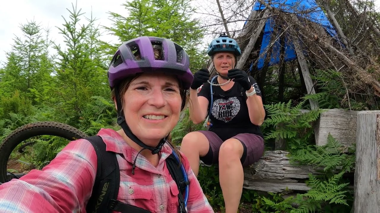 Mountain Biking at Beaver Lodge Lands and Quinsam Trails in Campbell River, BC. Vancouver Island 🇨🇦