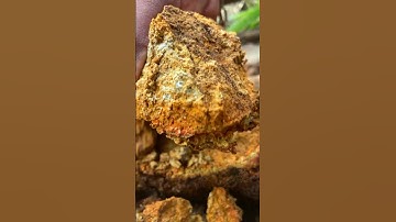 Epic Rock Cracking! Uncovering Hidden Treasure in Every Strike 💎🔥 #RockHounding #TreasureHunt