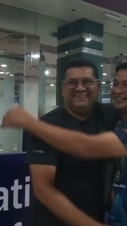 Jumpa Abg Wan di Senai Airport