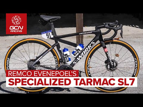 فيديو: Remco Evenepoel's S-Works Tarmac SL7: دراجة بطولة العالم للذئب الوحيد