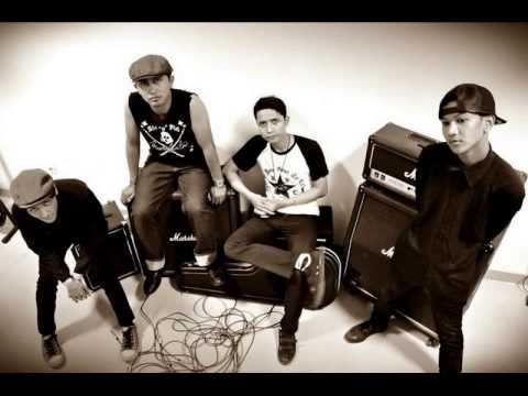 Putar Dimanakah Keadilan - Dream Society