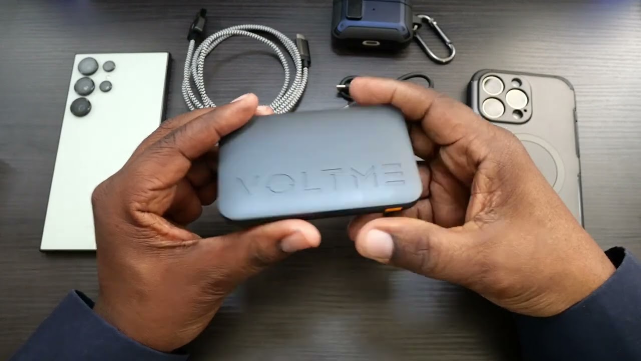 VOLTME Mini Portable Power Bank Charger (10000 mAh) USB C