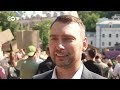 🔴"Нет совковой армии!" - протесты против решения Зеленского уволить министра обороны Федорова