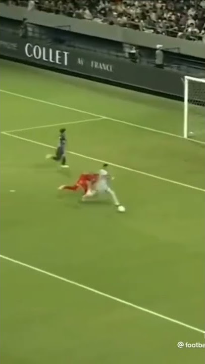 Neymar one by one goal against Gamba Osaka🔥  🎥:footballistmessi (feel free to follow this account 👈)