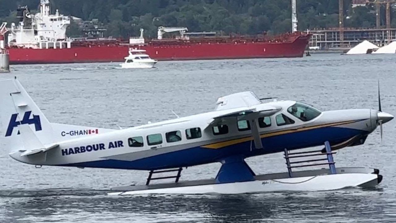 Beaver and Otter Land, Twin Otter, Caravan, Otter, Grand Caravan, Twin Otter and Beaver Take Off!