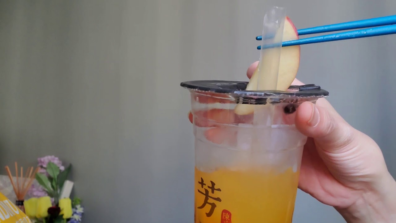 Yi Fang Taiwan Fruit Tea & MilkTea With Grass Jelly | Food Delivery