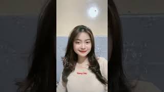 senyuman yang mematikan