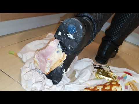 Girl Crushes Tons of Food in Flat Leather Boots PREVIEW