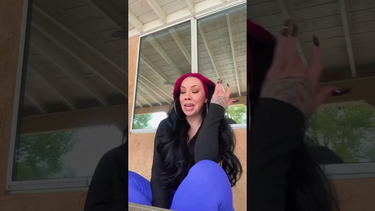 Почему они так пристально смотрят 👀😂😂😂 