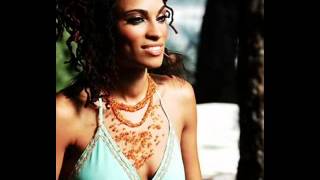 Video thumbnail of "goapele closer to my dreams"