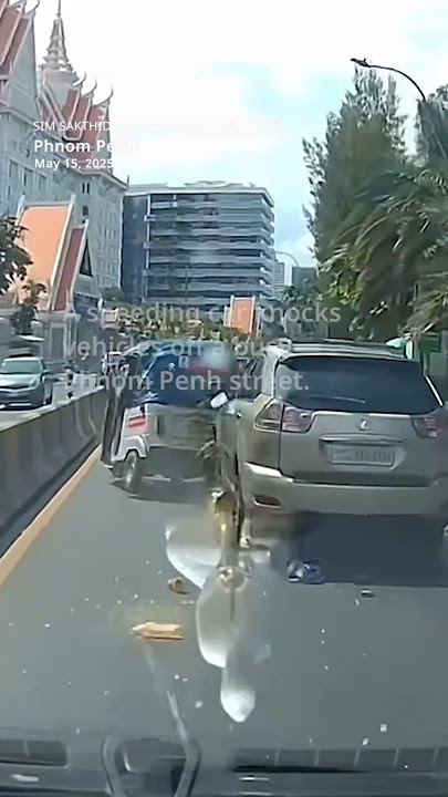 Download lagu Video of police  in drunken car wreck stokes outrage in Cambodia | Radio Free Asia (RFA)