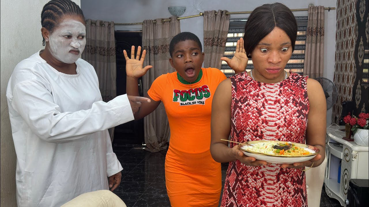 Злая мачеха заколдовала еду своих падчериц, но разгневанная мать напала на них, и произошло неожи...