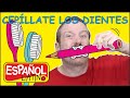 CEPILLATE LOS DIENTES | Steve and Maggie Español Latino | Historias para Niños en Español