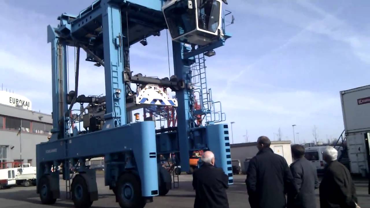 Konecranes Boxrunner in move