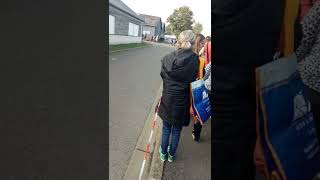 Emmaeus Evres En Touraine - La Queue À Chaque Ouverture